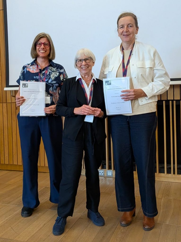 Penny Cook Receives the Pat Howling Prize for FASD Research.