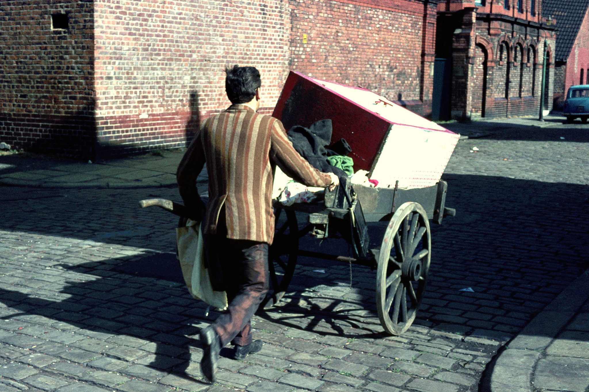 Rags and Bones The Modern Backdrop